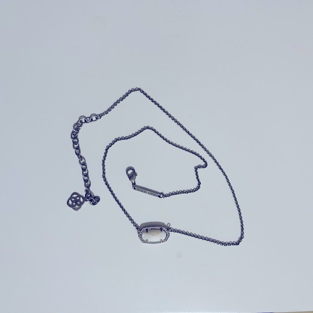 Kendra Scott Elisa Necklace Silver/White 15” chain